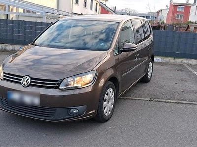 Gebraucht VW Touran 105 PS (77 kW) 2012 Braun Van / Kleinbus