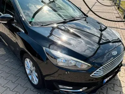 Gebraucht Ford Focus 125 PS (91 kW) 2017 Schwarz Kombi
