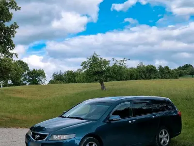 Gebraucht Honda Accord 190 PS (139 kW) 2003 Grün Kombi