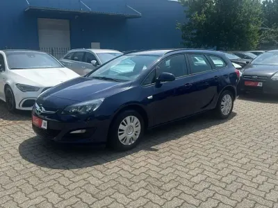 Gebraucht Opel Astra 116 PS (85 kW) 2016 Blau Kombi