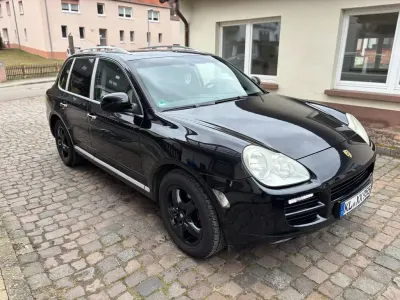 Second-hand Porsche Cayenne 250 CP (183 kW) 2005 Negru SUV