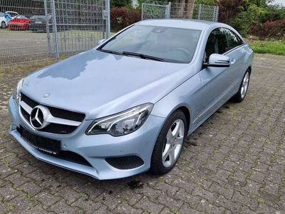 Mercedes E200