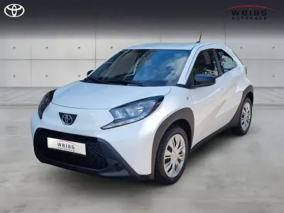 Neu Toyota Aygo X Business Edition 72 PS (52 kW) 2026 Weiß SUV