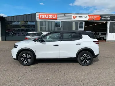 Neu Opel Frontera Ultimate 145 PS (106 kW) 2026 Arktis weiß SUV