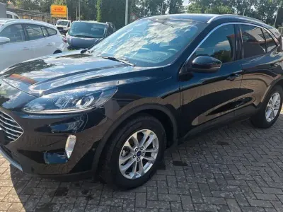 Gebraucht Ford Kuga Titanium 150 PS (110 kW) 2024 Schwarz SUV