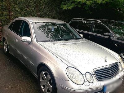 Mercedes E280