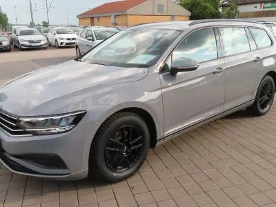 Gebraucht VW Passat Conceptline 150 PS (110 kW) 2023 Grau Kombi