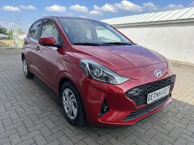Neu Hyundai i10 79 PS (58 kW) 2025 Rot Kleinwagen