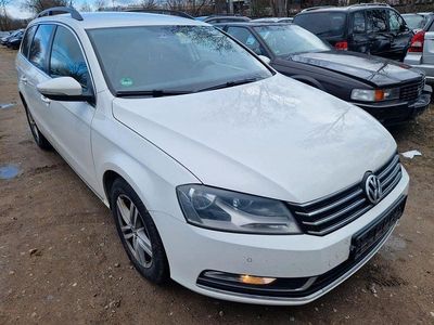 Gebraucht VW Passat Comfortline 160 PS (117 kW) 2012 Weiß Kombi