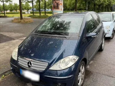 Gebraucht Mercedes A150 95 PS (69 kW) 2008 Blau Kleinwagen