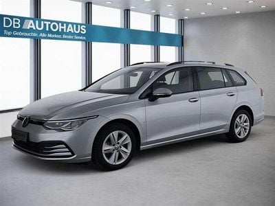 Second-hand VW Golf VIII Life 116 CP (85 kW) 2023 Argintiu Break