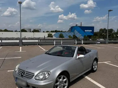 Gebraucht Mercedes SLK320 218 PS (160 kW) 2001 Silber Cabrio