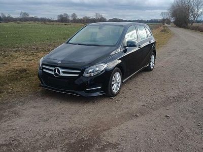 Mercedes B180