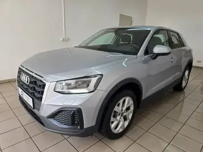 Gebraucht Audi Q2 Basis 150 PS (110 kW) 2022 Silber SUV