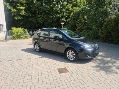 Gebraucht Seat Altea XL 105 PS (77 kW) 2011 Schwarz Van / Kleinbus