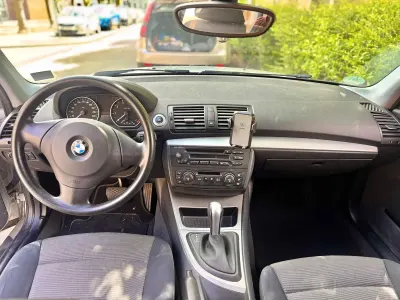 Gebraucht BMW 118 129 PS (94 kW) 2005 Silber Kleinwagen