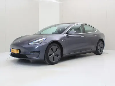 Gebraucht Tesla Model 3 Standard Range 225 kW (306 PS) 2020 Grau Limousine