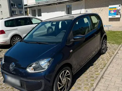 Używany VW up! 60 KM (44 kW) 2013 Niebieski Hatchback