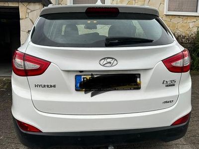 Gebraucht Hyundai ix35 Trend 136 PS (100 kW) 2015 Weiß SUV