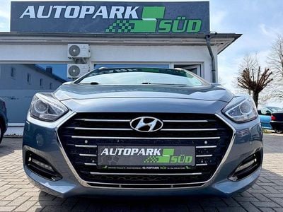 Usata Hyundai i40 Premium 141 CV (103 kW) 2016 Blu Station wagon