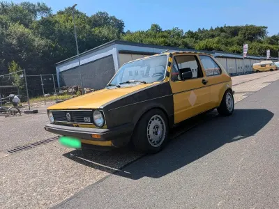 Gebraucht VW Golf I 60 PS (44 kW) 1982 Gelb Kleinwagen