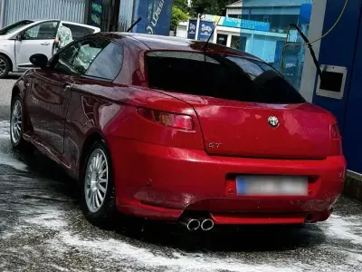 Gebraucht Alfa Romeo GT Quadrifoglio 170 PS (125 kW) 2009 Rot Coupé