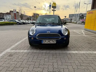 Używany Mini Cooper 116 KM (85 kW) 2002 Niebieski Hatchback