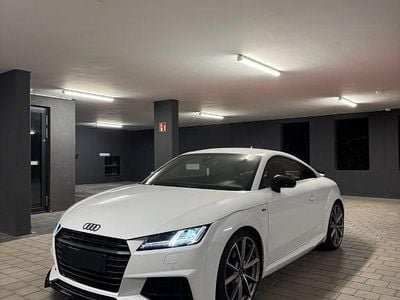 Weiß Gebraucht 2018 Audi TT Ambiente Coupé | 22.999 € (Guter Preis)