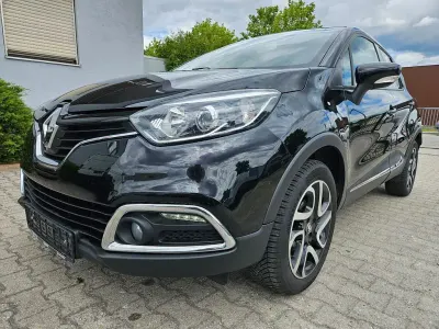 Używany Renault Captur Intens 90 KM (66 kW) 2016 Czarny SUV
