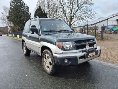 Gebraucht Mitsubishi Pajero 120 PS (88 kW) 2000 Grün SUV