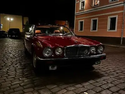 Gebraucht Jaguar XJ6 205 PS (150 kW) 1979 Rot Limousine