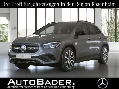 Gebraucht Mercedes GLA200 Progressive 163 PS (119 kW) 2020 787 mountaingrau (metallic) SUV