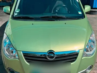 Gebraucht Opel Agila 65 PS (47 kW) 2008 Grün Kleinwagen
