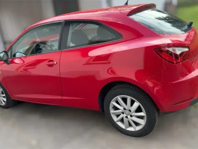 Gebraucht Seat Ibiza 86 PS (63 kW) 2012 Rot Kleinwagen