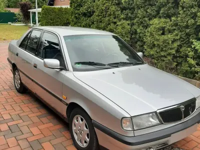 Gebraucht Lancia Dedra 113 PS (83 kW) 1992 Silber Limousine