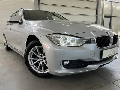Gebraucht BMW 318 Comfort Edition 143 PS (105 kW) 2015 Glaciersilber Kombi