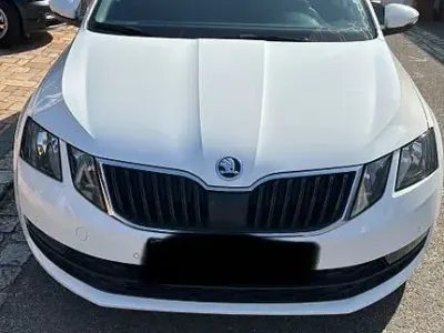 Gebraucht Skoda Octavia Soleil 150 PS (110 kW) 2019 Weiß Limousine