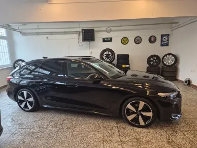 Gebraucht Audi A5 S-Line 204 PS (150 kW) 2025 Schwarz Kombi