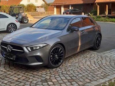 Gebraucht Mercedes A200 222 PS (163 kW) 2018 Grau Limousine
