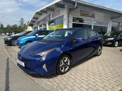 Używany Toyota Prius Comfort 98 KM (72 kW) 2016 Niebieski Sedan/Limuzyna