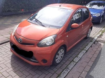 Orange Gebraucht 2012 Toyota Aygo Connect Style Kleinwagen | 1.500 € (Teuer)
