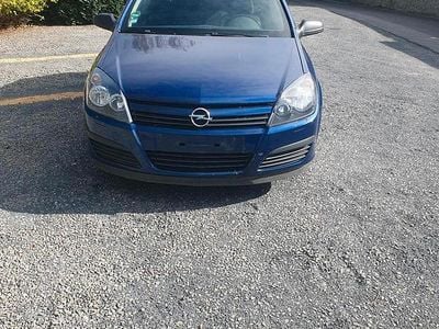 Gebraucht Opel Astra 105 PS (77 kW) 2005 Blau Limousine