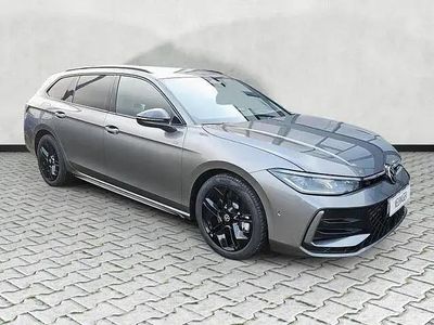 Nowe VW Passat R-line 193 KM (141 kW) 2025 Szary Kombi