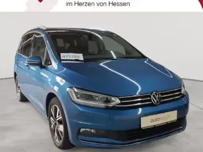 Gebraucht VW Touran Highline 150 PS (110 kW) 2021 Blau Van / Kleinbus