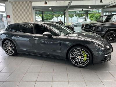 Porsche Panamera 4