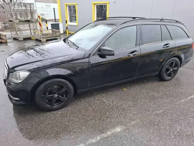 Gebraucht Mercedes C220 Edition 170 PS (125 kW) 2013 Schwarz Kombi