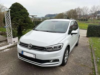 Second-hand VW Touran Comfortline 110 CP (80 kW) 2016 Alb Monovolum