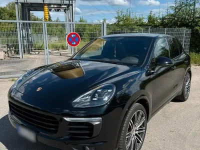 Gebraucht Porsche Cayenne 385 PS (283 kW) 2017 Schwarz SUV