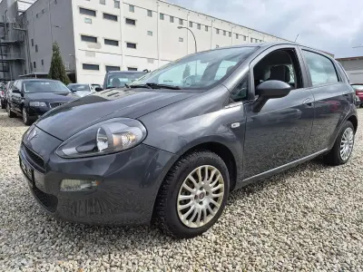 Usata Fiat Punto Pop 77 CV (56 kW) 2012 Grigio Utilitaria