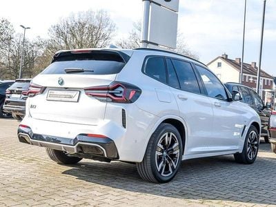 Gebraucht BMW iX3 M Sport 210 kW (286 PS) 2023 Weiß SUV